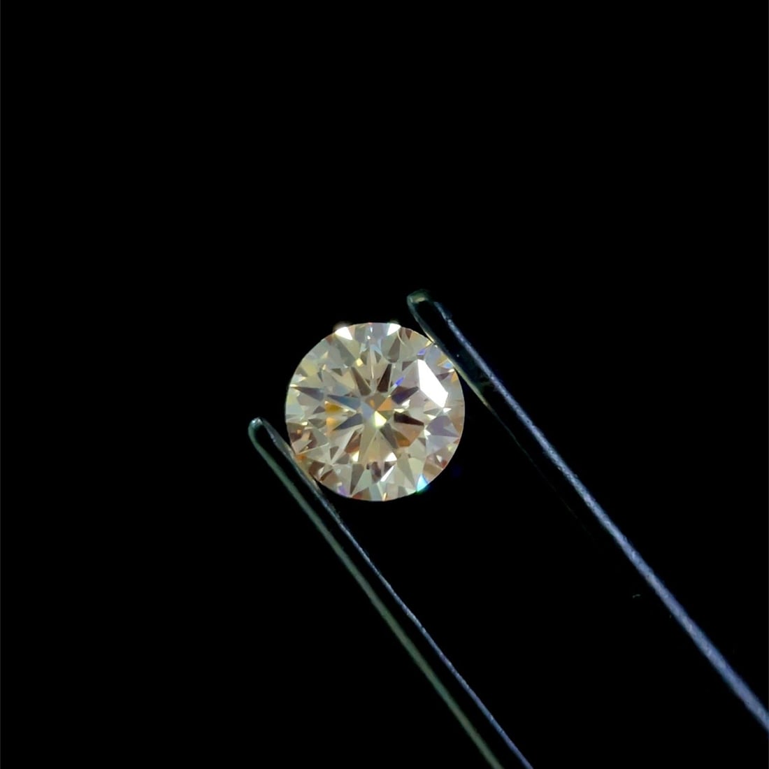 Ideal Loose Diamond - ROUND 1.07ct Fancy Intense Pink VVS2