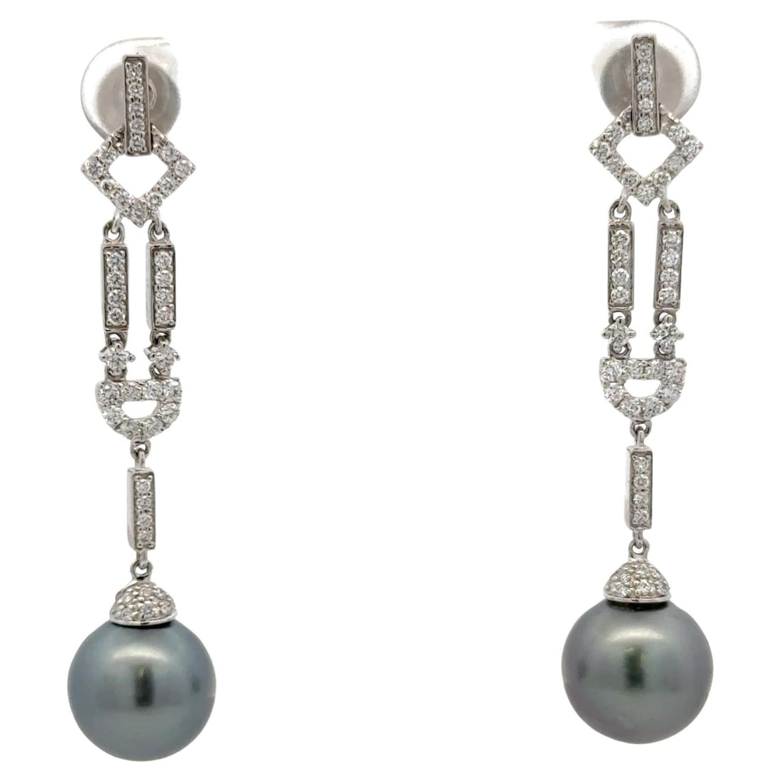 Harbor Diamonds Deco Diamond Drop Earrings 0.72ct 18k White Gold with Tahitian Pearls: Harbor Diamonds Deco Diamond Drop Earrings 0.72ct 18k White Gold with Tahitian Pearls Experience the elegance of these Deco-inspired Diamond Drop Earrings, expertly crafted from 18k white gold. These 