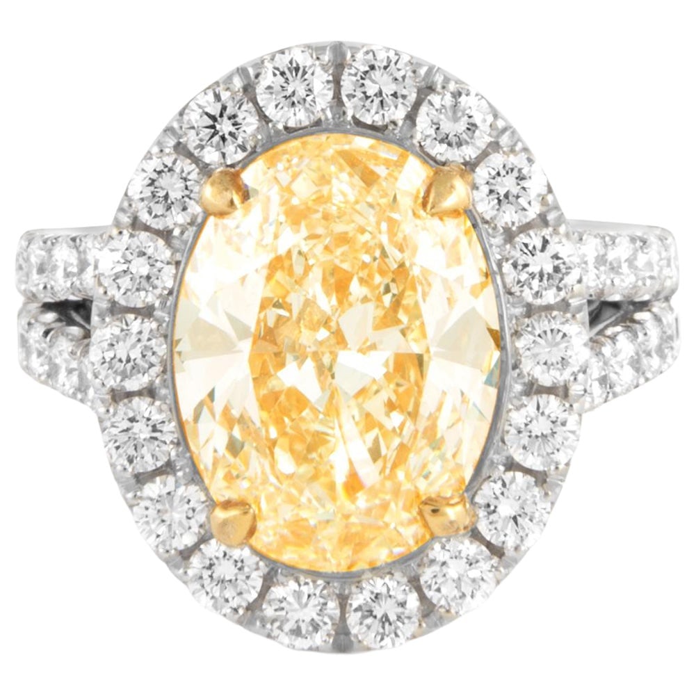 3.68ct Oval Fancy Light Yellow Diamond Ring 18k Gold EGL Certified