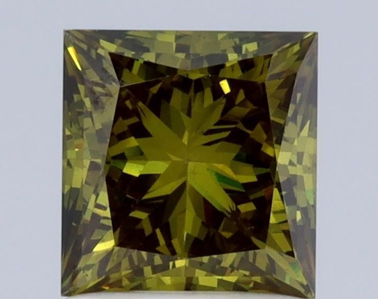 Loose Diamond - PRINCESS 1.65ct Green VS2: Loose Diamond - PRINCESS 1.65ct Green VS2 Source: This is a real non-mined Diamond that has been grown in a lab Shape: PRINCESS Carats: 1.65 Color: Green Certification: NONE Video: