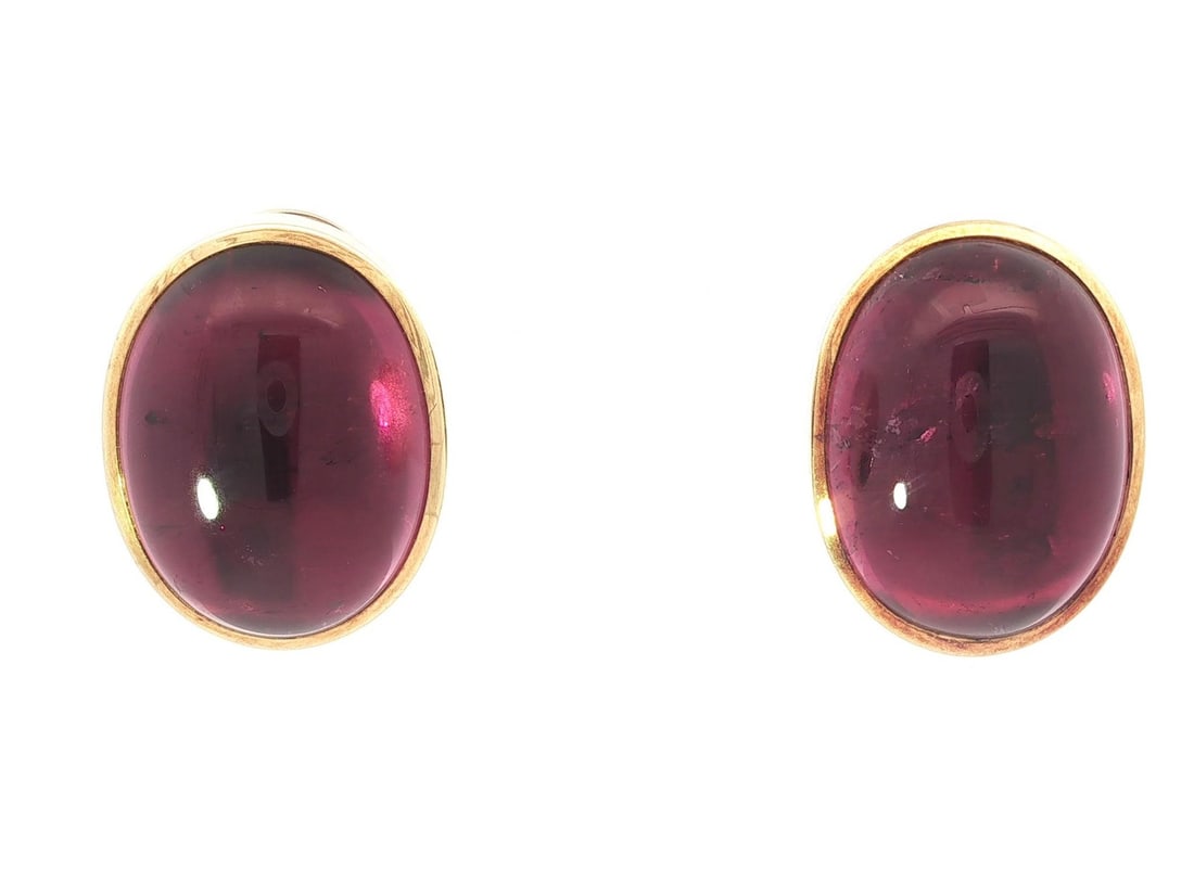 De Vroomen 18k Gold Rubellite Tourmaline Dangle Earrings 34ctw: De Vroomen 18k Gold Rubellite Tourmaline Dangle Earrings 34ctw Elevate your style with these exquisite Leo De Vroomen earrings, crafted in solid 18k yellow gold. The earrings feature two stunning natu
