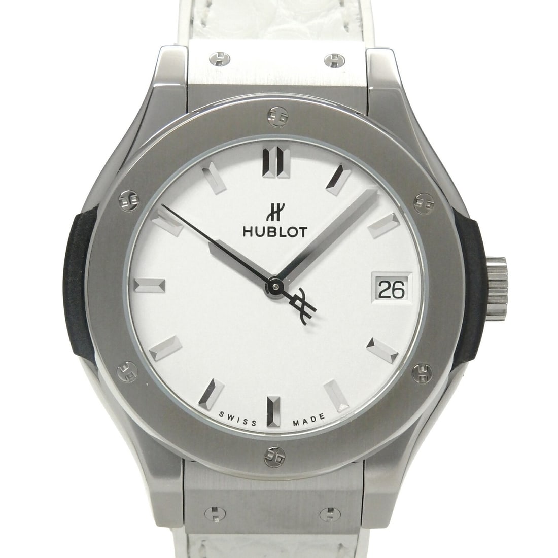 Hublot Classic Fusion Titanium Ladies Wristwatch 581.NX.2611.RX (1 of 6)