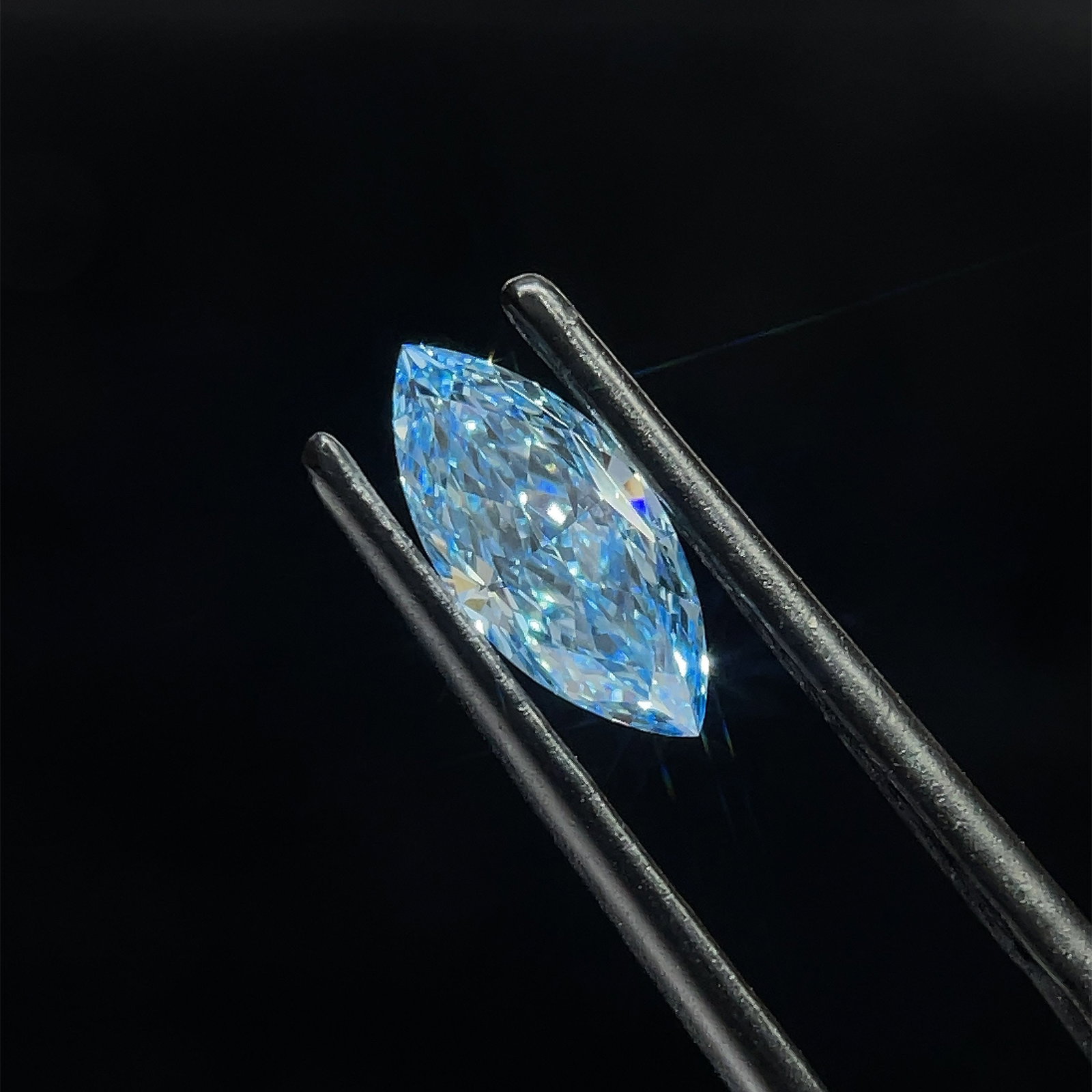 Loose Diamond - MARQUISE 1.0ct Fancy Vivid Blue VVS2