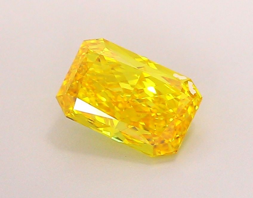 Loose Diamond - RADIANT 1.25ct Fancy Vivid Yellow VS1