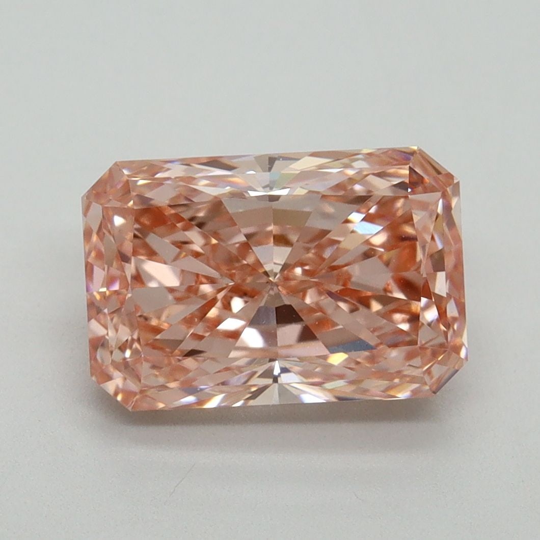 Loose Diamond - RADIANT 3.02ct Fancy Vivid Pink VS1: Loose Diamond - RADIANT 3.02ct Fancy Vivid Pink VS1 Source: This is a real non-mined Diamond that has been grown in a lab Shape: RADIANT Carats: 3.02 Color: Fancy Vivid Pink Certification: IGI Video:
