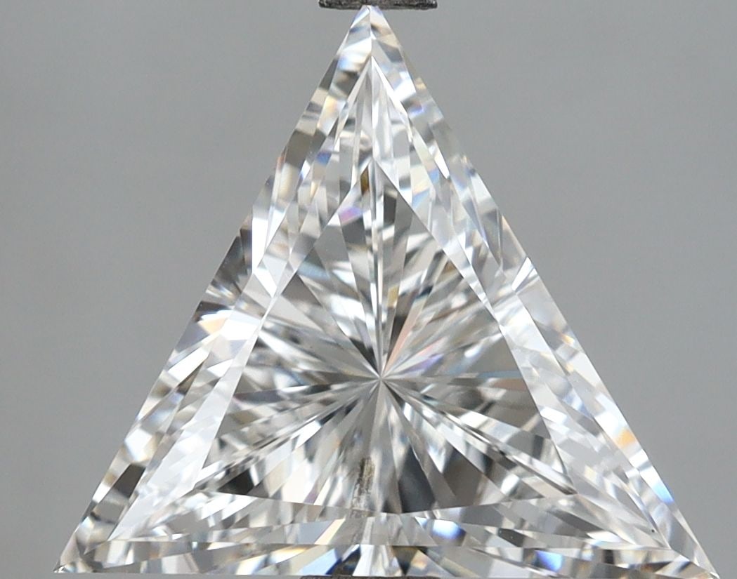 Loose Diamond - TRIANGULAR 3.41ct E VVS2: Loose Diamond - TRIANGULAR 3.41ct E VVS2 Source: This is a real non-mined Diamond that has been grown in a lab Shape: TRIANGULAR Carats: 3.41 Color: E Clarity: VVS2 Certification: IGI Video: