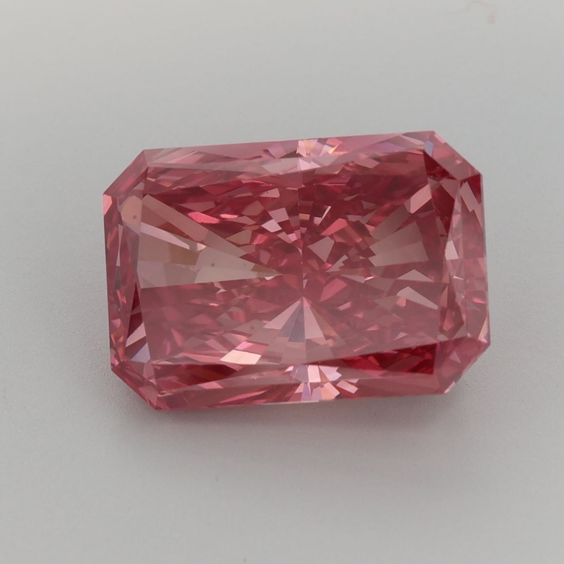 Loose Diamond - RADIANT 6.07ct Fancy Vivid Pink VVS2: Loose Diamond - RADIANT 6.07ct Fancy Vivid Pink VVS2 Source: This is a real non-mined Diamond that has been grown in a lab Shape: RADIANT Carats: 6.07 Color: Fancy Vivid Pink Certification: IGI Video: