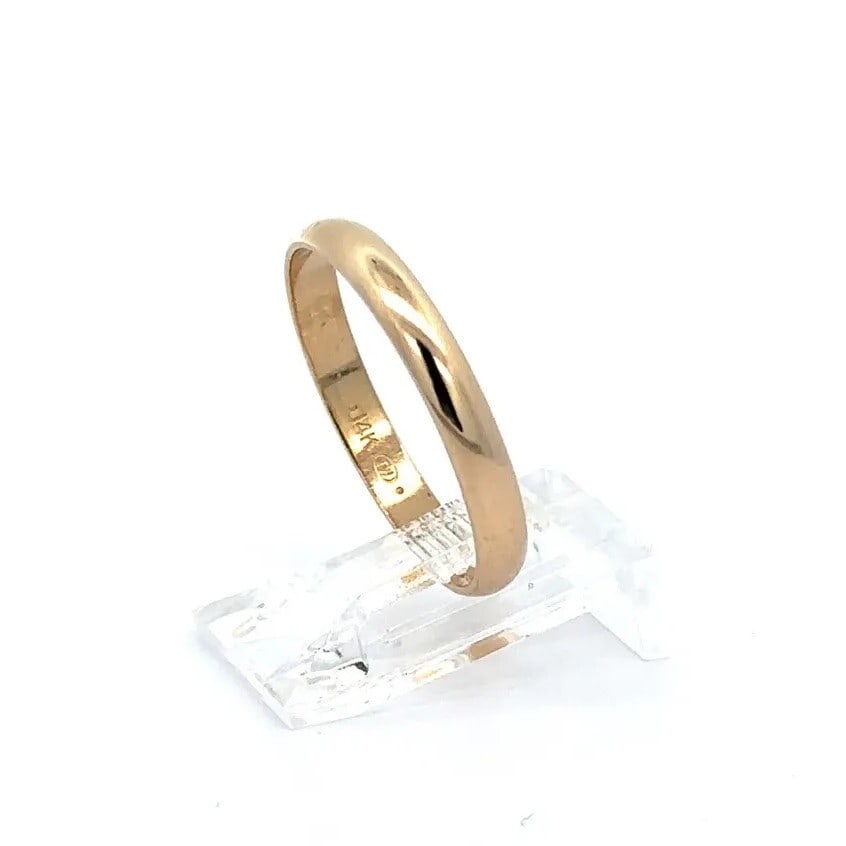 Men's 14K Yellow Gold 3mm Dome Polished Stackable Wedding Band Ring: Men's 14K Yellow Gold 3mm Dome Polished Stackable Wedding Band Ring Elevate your style with this Men's Classic 14K Yellow Gold Wedding Stack Band Ring. Crafted from solid 14K yellow gold, this polishe