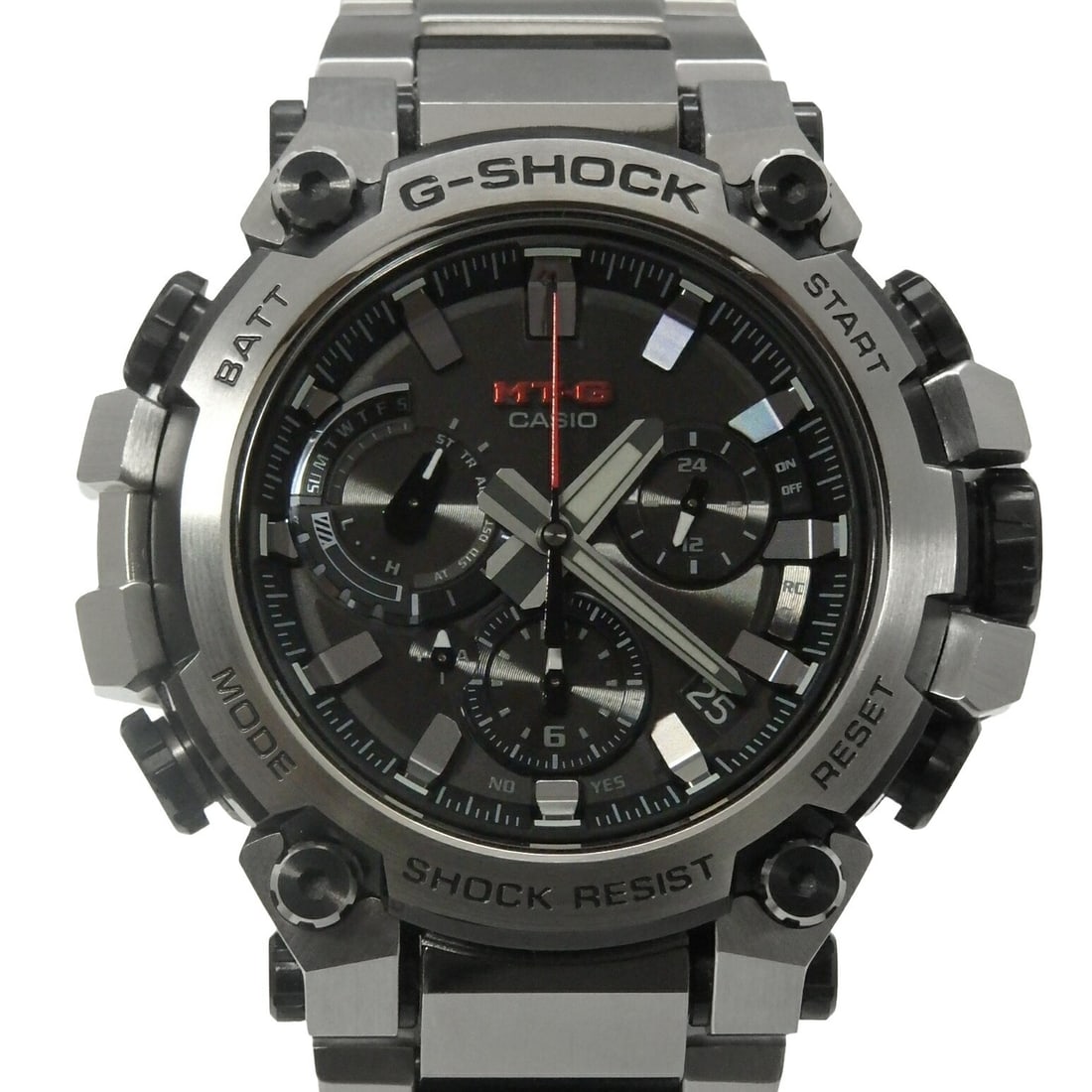 Casio MT-G MTG-B3000D-1AJF Men's G-SHOCK Wristwatch: Casio MT-G MTG-B3000D-1AJF Men's G-SHOCK Wristwatch This Casio G-SHOCK MT-G MTG-B3000D-1AJF 5672 is a men's wristwatch designed for durability and precision. It is a pre-owned timepiece that combines 