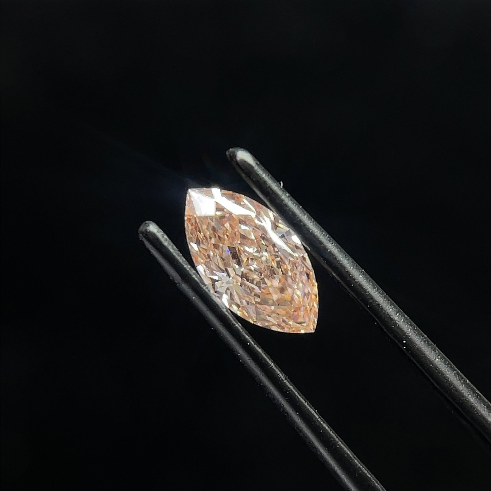 Loose Diamond - MARQUISE 1.01ct Fancy Intense Pink VS2: Loose Diamond - MARQUISE 1.01ct Fancy Intense Pink VS2 Source: This is a real non-mined Diamond that has been grown in a lab Shape: MARQUISE Carats: 1.01 Color: Fancy Intense Pink Certification: IGI T