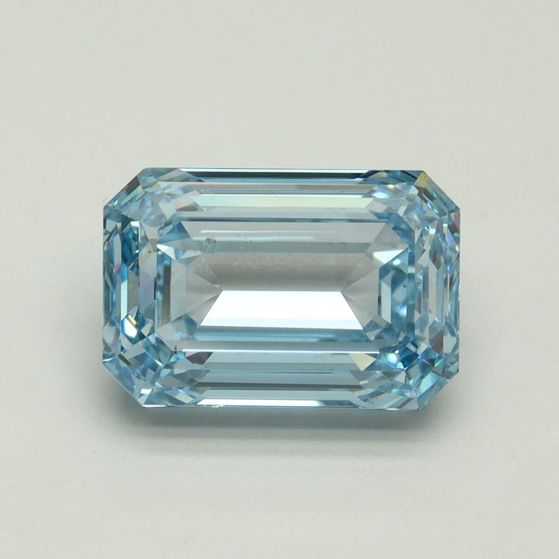Loose Diamond - EMERALD 5.01ct Fancy Intense Blue VS2