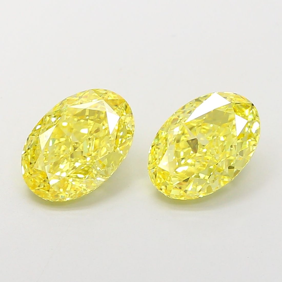Loose Diamond - OVAL 2.81ct Fancy Vivid Yellow VS1