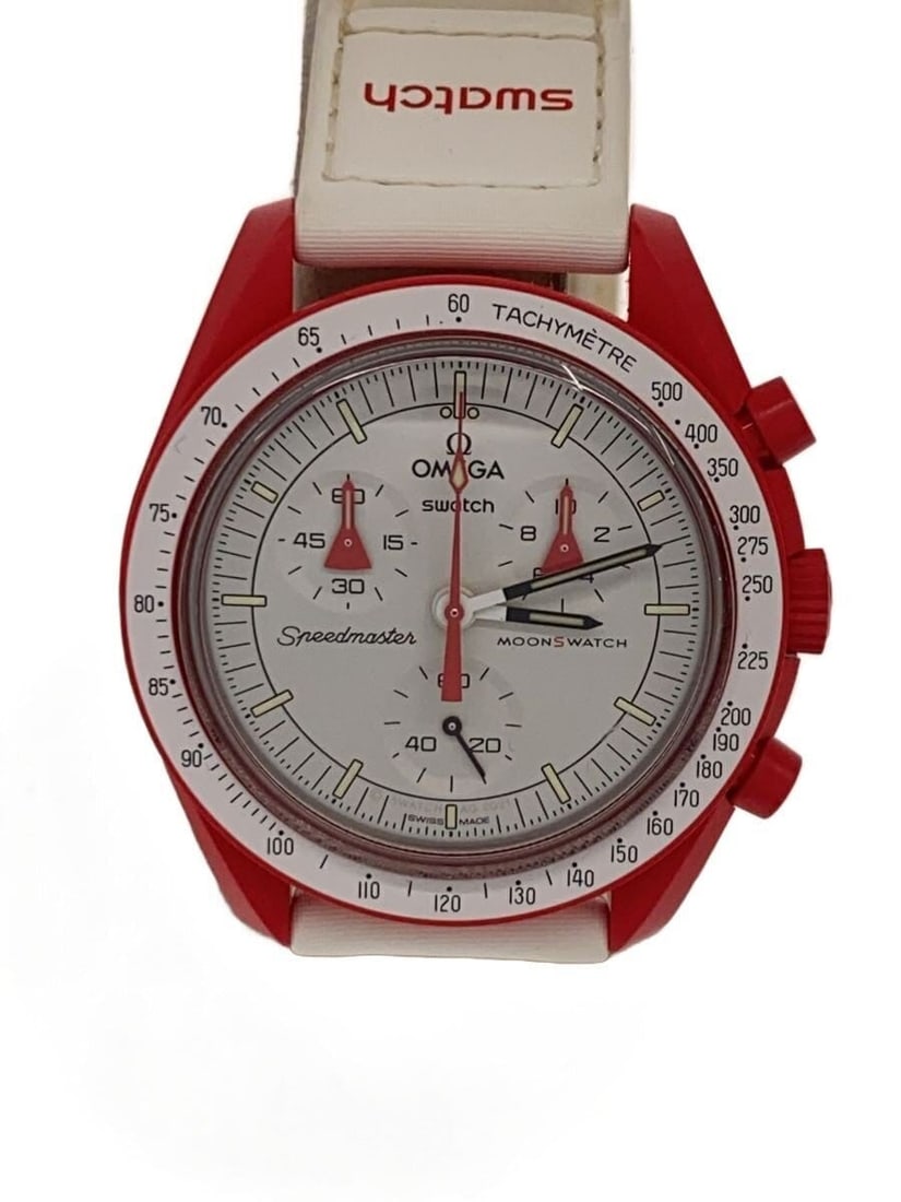 Omega x Swatch SO33R100 Mission to Mars Wristwatch: Omega x Swatch SO33R100 Mission to Mars Wristwatch This OMEGA x SWATCH MoonSwatch Mission to Mars SO33R100 men's wristwatch features Swiss-sourced materials and showcases a unique collaboration betwee