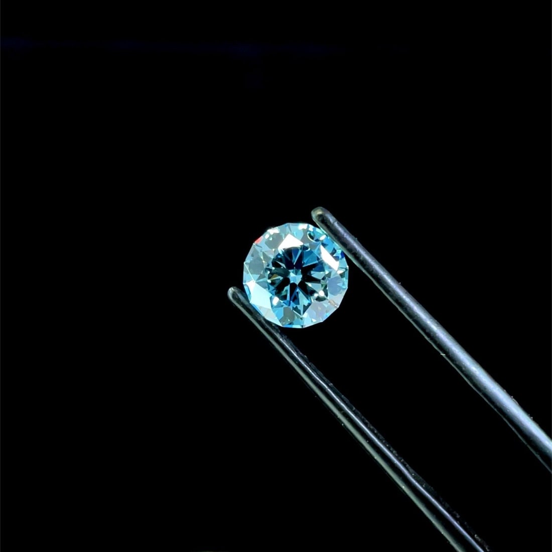 Loose Diamond - ROUND 1.56ct Fancy Vivid Blue VS1