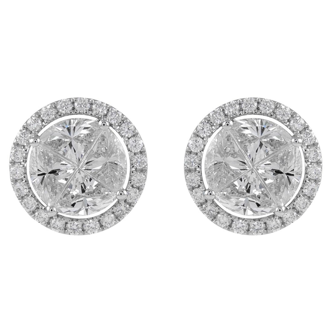 Stunning 2.61ct Illusion Set Diamond Stud Earrings in 18k White Gold