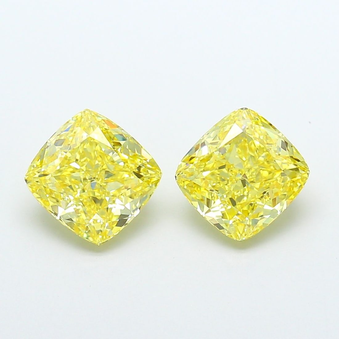 Loose Diamond - CUSHION MODIFIED 2.74ct Fancy Intense Yellow VS1
