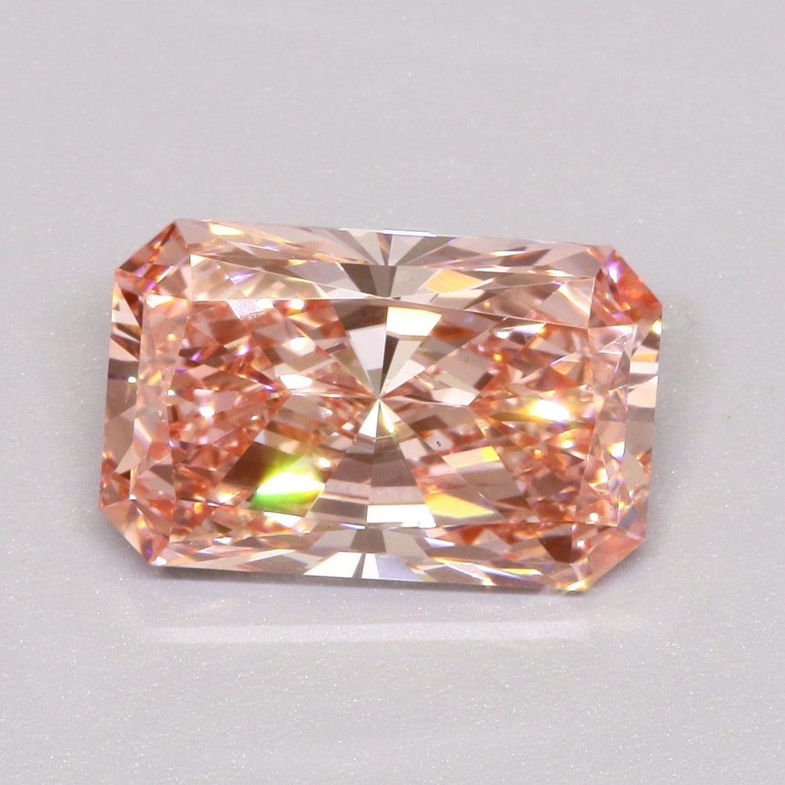 Loose Diamond - RADIANT 3.02ct Fancy Vivid Pink VS1