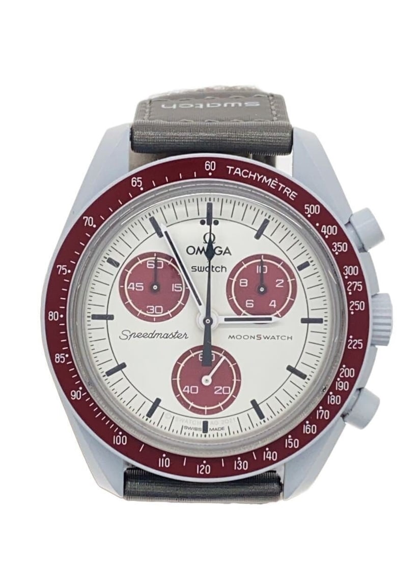 Omega x Swatch Pluto Quartz Chronograph Black Men's Wristwatch: Omega x Swatch Pluto Quartz Chronograph Black Men's Wristwatch This OMEGAxSWATCH Mission to Pluto quartz chronograph men's wristwatch features a Swiss-made movement. The watch comes in a black color s