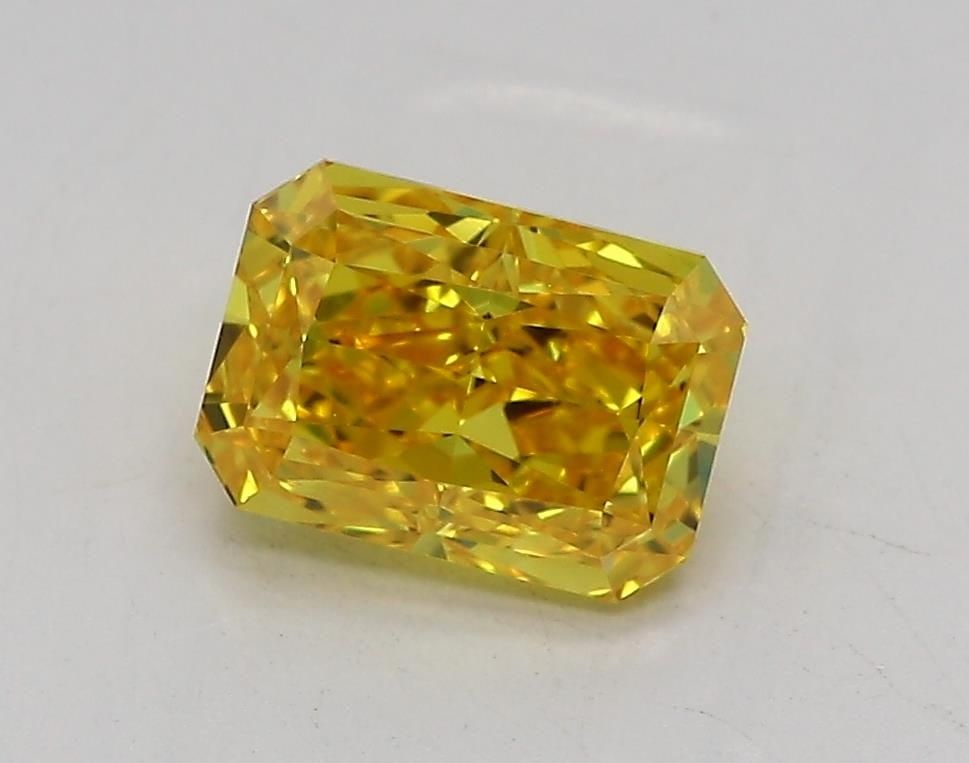 Loose Diamond - RADIANT 1.04ct Fancy Vivid Yellow VVS2