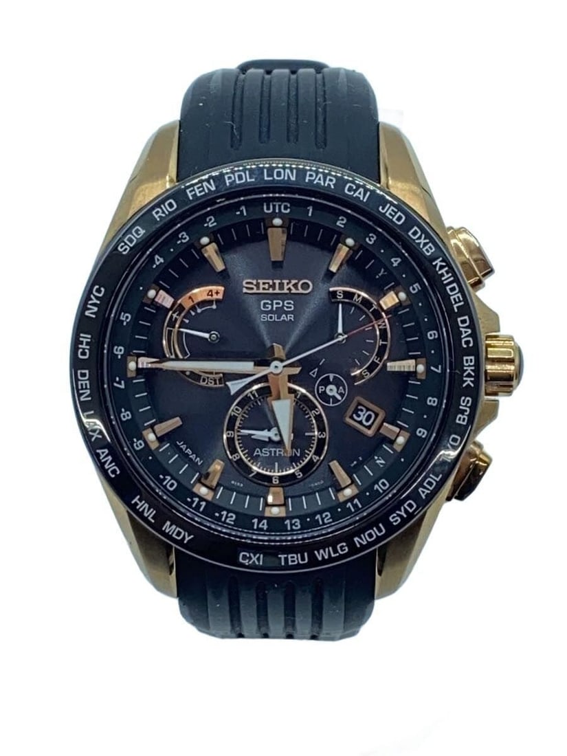 SEIKO Astron 8X53-0AC0-2 black rubber wristwatch: SEIKO Astron 8X53-0AC0-2 black rubber wristwatch This SEIKO ASTRON Quartz 8X53-0AC0-2 men's wristwatch features a black rubber band and case, offering durability and a modern look. Sourced from Japan,