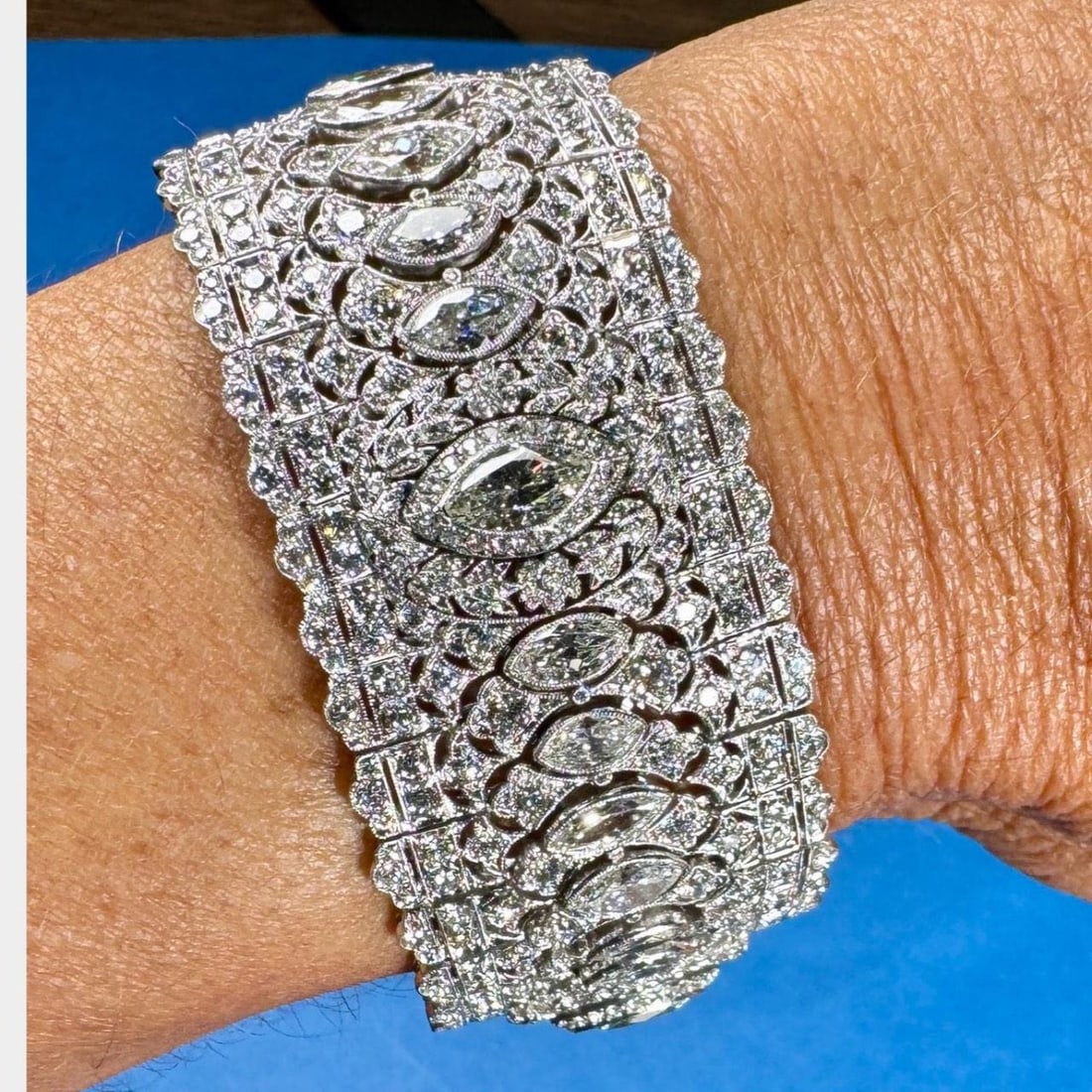 Platinum Diamond Art Deco Bracelet with 34 Carats Total Weight: Platinum Diamond Art Deco Bracelet with 34 Carats Total Weight This Art Deco platinum bracelet features an impressive total diamond weight of approximately 34.00 carats. The bracelet is set with 4 mar