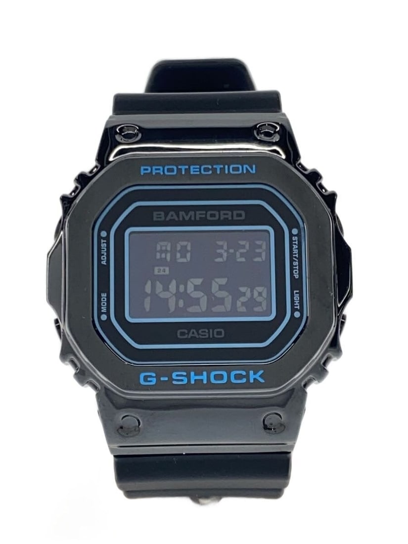Casio G Shock GM 5600BWD 1JR Quartz Men's Wristwatch: Casio G Shock GM 5600BWD 1JR Quartz Men's Wristwatch This CASIO G-SHOCK GM-5600BWD-1JR is a men's wristwatch featuring a durable quartz movement. Made in Japan, it is designed for everyday use and rel