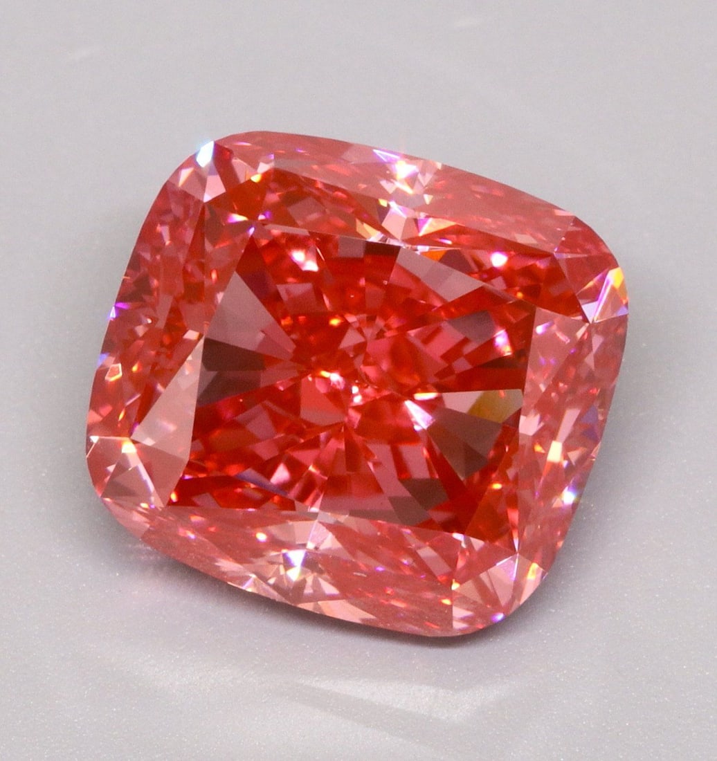 Loose Diamond - CUSHION MODIFIED 5.01ct Fancy Vivid Pink VS1: Loose Diamond - CUSHION MODIFIED 5.01ct Fancy Vivid Pink VS1 Source: This is a real non-mined Diamond that has been grown in a lab Shape: CUSHION MODIFIED Carats: 5.01 Color: Fancy Vivid Pink