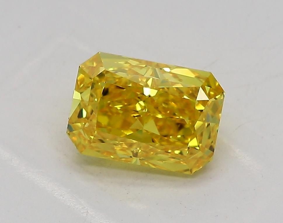 Loose Diamond - RADIANT 1.03ct Fancy Vivid Yellow VVS2