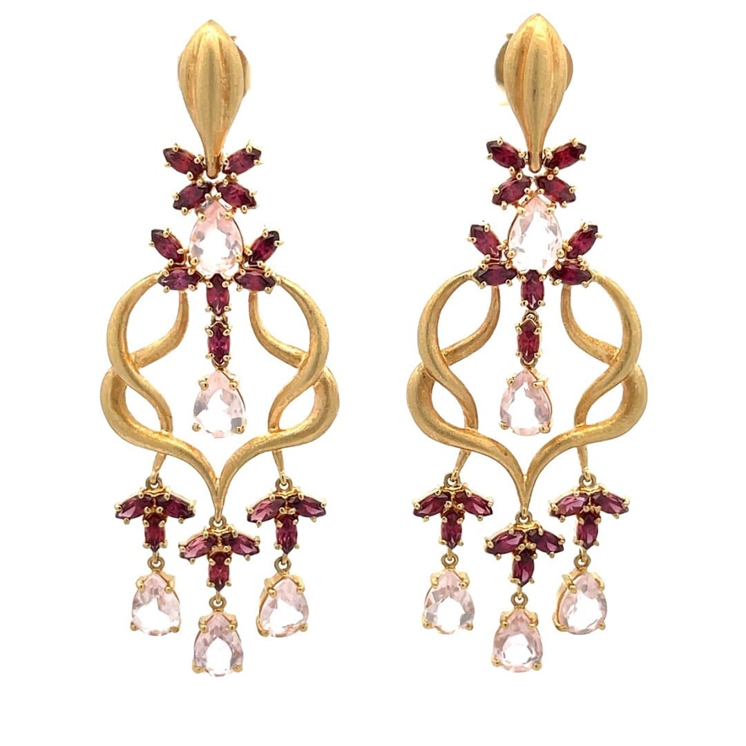 Carla Amorim Tourmaline Chandelier Earrings in 18k Yellow Gold: Carla Amorim Tourmaline Chandelier Earrings in 18k Yellow Gold These stunning chandelier earrings by Carla Amorim feature exquisite tourmaline gemstones set in luxurious 18k yellow gold. Their elegant
