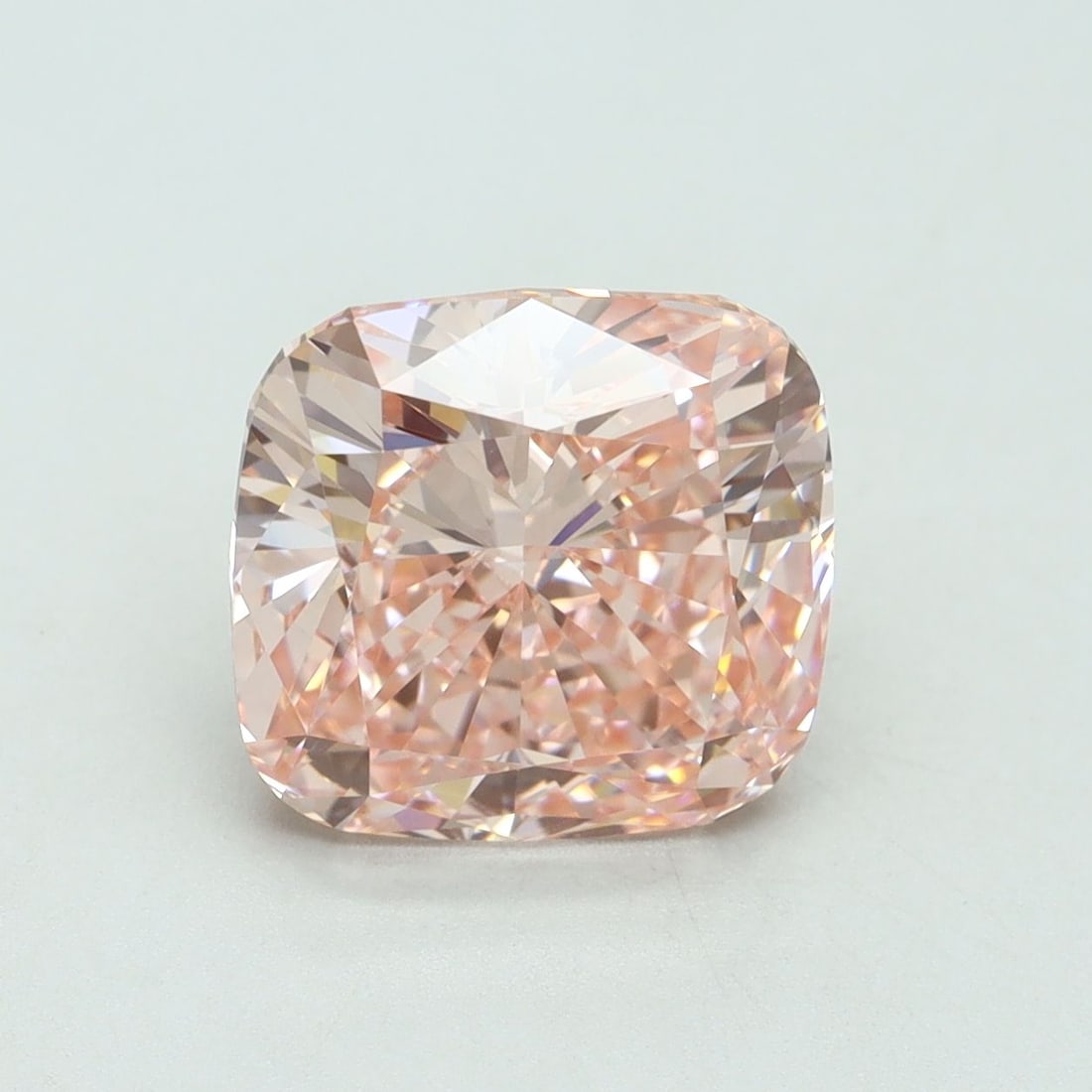 Loose Diamond - CUSHION BRILLIANT 4.19ct Fancy Intense Pink VVS2