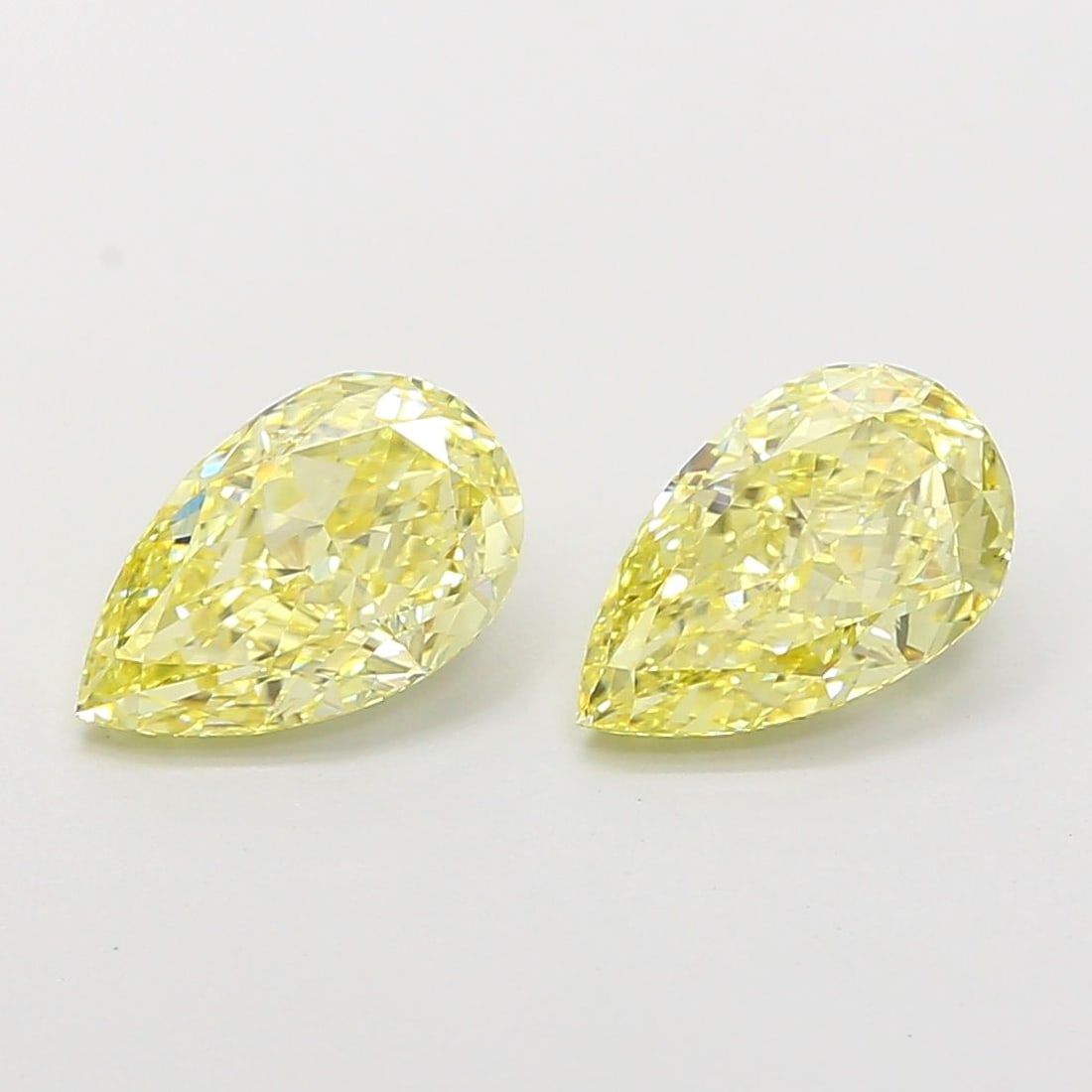 Loose Diamond - PEAR 1.59ct Fancy Yellow VS1