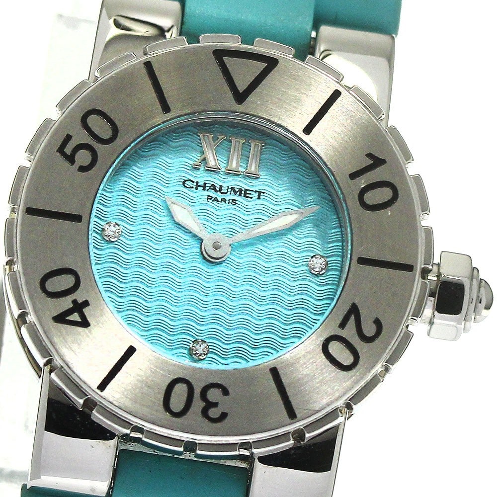 Chaumet Class One 621 Quartz Blue Dial Womens Wristwatch: Chaumet Class One 621 Quartz Blue Dial Womens Wristwatch This Chaumet Class One Quartz women's wristwatch features a stainless steel case paired with a blue dial and a rubber band. The watch is powere