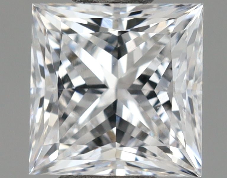 Loose Diamond - PRINCESS 0.66ct D VVS1: Loose Diamond - PRINCESS 0.66ct D VVS1 Source: This is a real non-mined Diamond that has been grown in a lab Shape: PRINCESS Carats: 0.66 Color: D Clarity: VVS1 Certification: IGI Video: