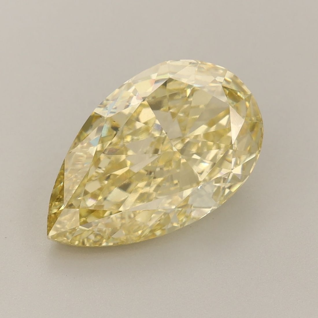Loose Diamond - PEAR 4.23ct Fancy Intense Yellow VS1: Loose Diamond - PEAR 4.23ct Fancy Intense Yellow VS1 Source: This is a real non-mined Diamond that has been grown in a lab Shape: PEAR Carats: 4.23 Color: Fancy Intense Yellow Certification: IGI Video