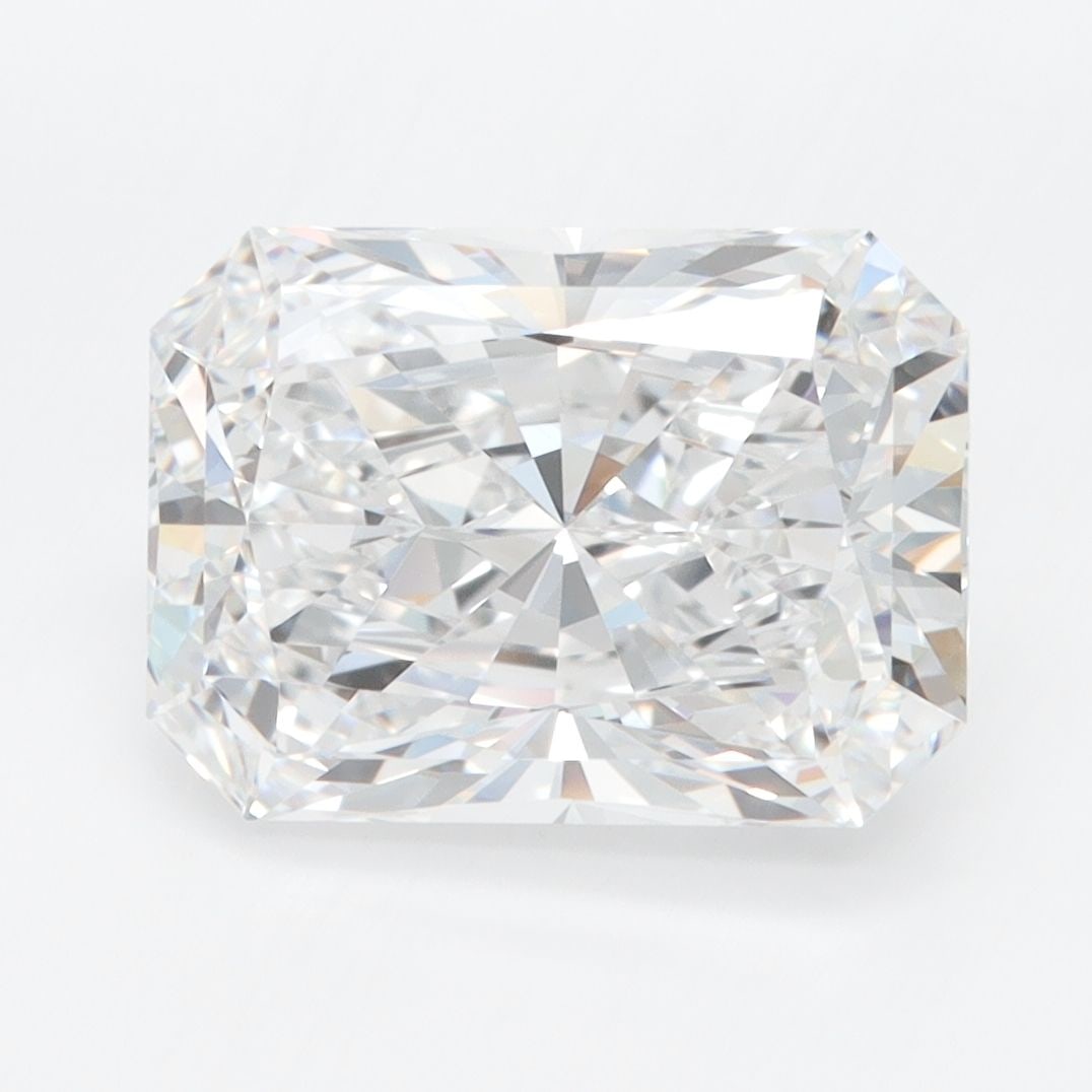 Loose Diamond - RADIANT 4.09ct D IF: Loose Diamond - RADIANT 4.09ct D IF Source: This is a real non-mined Diamond that has been grown in a lab Shape: RADIANT Carats: 4.09 Color: D Clarity: IF Certification: IGI Video: