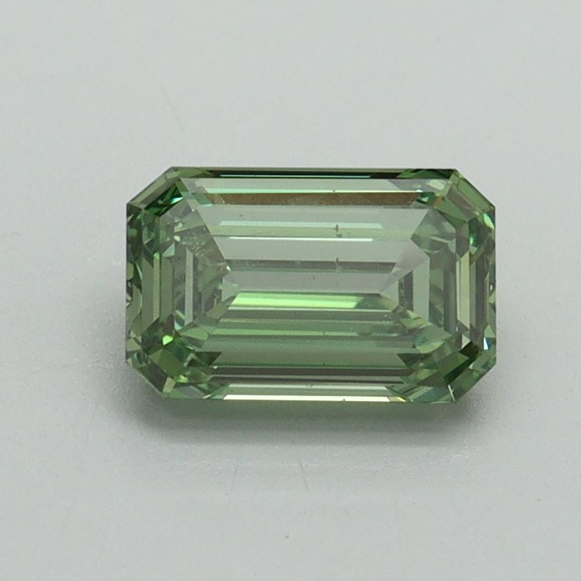 Loose Diamond - EMERALD 1.01ct Fancy Vivid Green VS2: Loose Diamond - EMERALD 1.01ct Fancy Vivid Green VS2 Source: This is a real non-mined Diamond that has been grown in a lab Shape: EMERALD Carats: 1.01 Color: Fancy Vivid Green Certification: IGI