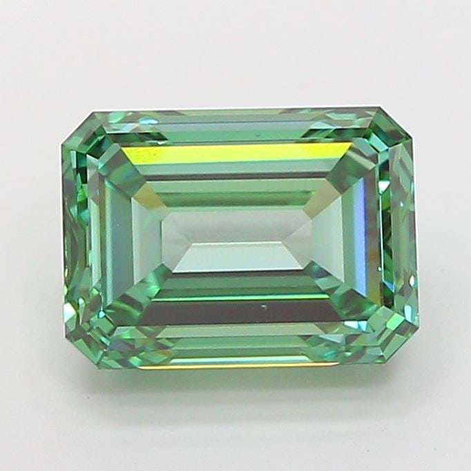 Loose Diamond - EMERALD 5.0ct Fancy Vivid Green VS1: Loose Diamond - EMERALD 5.0ct Fancy Vivid Green VS1 Source: This is a real non-mined Diamond that has been grown in a lab Shape: EMERALD Carats: 5.0 Color: Fancy Vivid Green Certification: IGI Video: