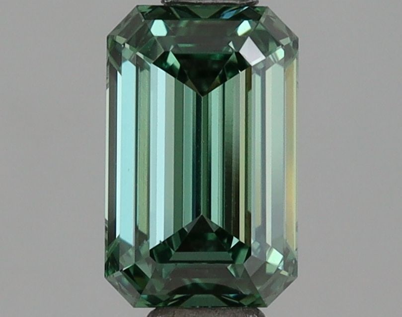 Loose Diamond - EMERALD 1.04ct Fancy Green VS1: Loose Diamond - EMERALD 1.04ct Fancy Green VS1 Source: This is a real non-mined Diamond that has been grown in a lab Shape: EMERALD Carats: 1.04 Color: Fancy Green Certification: NONE Video: