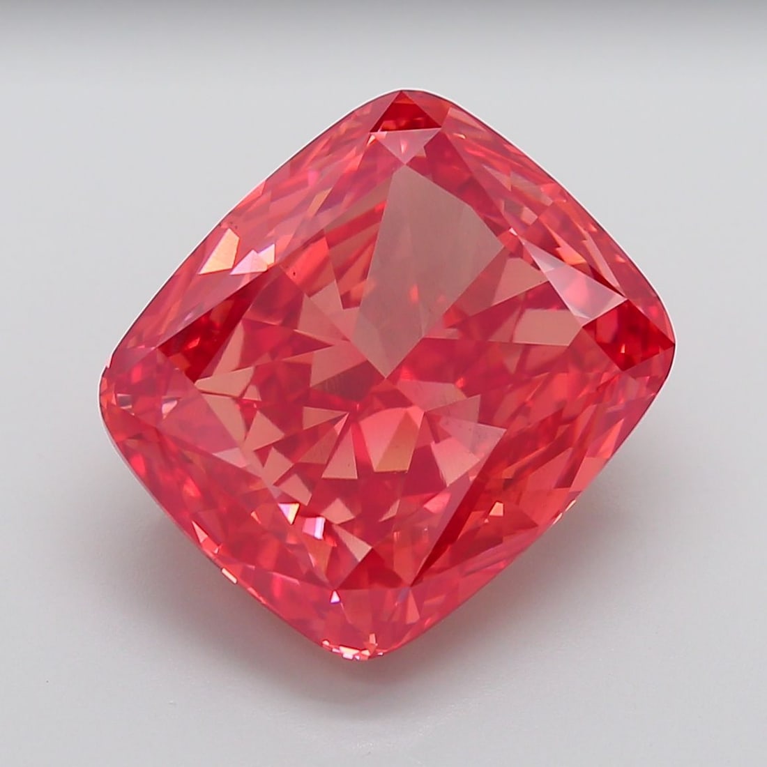 Loose Diamond - CUSHION MODIFIED 20.12ct Fancy Vivid Red VS1: Loose Diamond - CUSHION MODIFIED 20.12ct Fancy Vivid Red VS1 Source: This is a real non-mined Diamond that has been grown in a lab Shape: CUSHION MODIFIED Carats: 20.12 Color: Fancy Vivid Red Certific