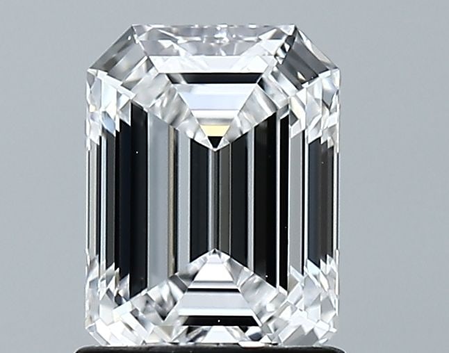 Loose Diamond - EMERALD 1.36ct D VS2: Loose Diamond - EMERALD 1.36ct D VS2 Source: This is a real non-mined Diamond that has been grown in a lab Shape: EMERALD Carats: 1.36 Color: D Clarity: VS2 Certification: GIA Video:
