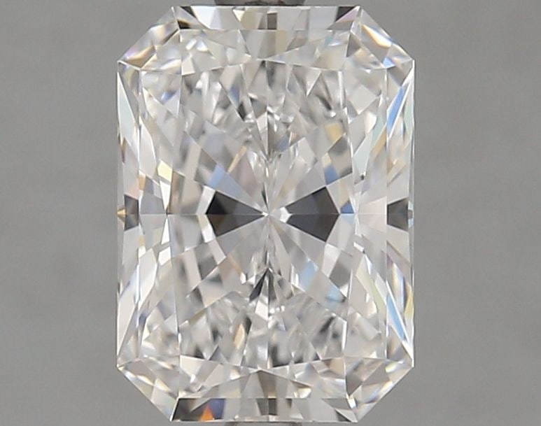 Loose Diamond - RADIANT 2.54ct E IF: Loose Diamond - RADIANT 2.54ct E IF Source: This is a real non-mined Diamond that has been grown in a lab Shape: RADIANT Carats: 2.54 Color: E Clarity: IF Certification: GIA Video: