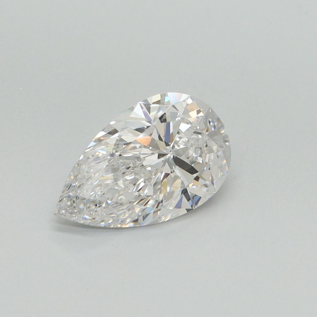 Loose Diamond - PEAR 1.6ct D VVS2: Loose Diamond - PEAR 1.6ct D VVS2 Source: This is a real non-mined Diamond that has been grown in a lab Shape: PEAR Carats: 1.6 Color: D Clarity: VVS2 Certification: IGI Video: