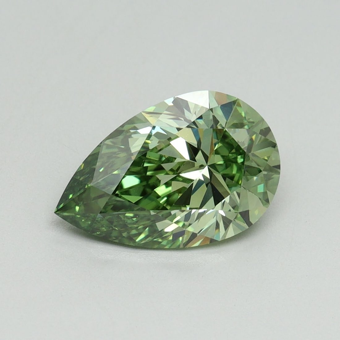 Loose Diamond - PEAR 2.06ct Fancy Vivid Green VS1: Loose Diamond - PEAR 2.06ct Fancy Vivid Green VS1 Source: This is a real non-mined Diamond that has been grown in a lab Shape: PEAR Carats: 2.06 Color: Fancy Vivid Green Certification: IGI Video: