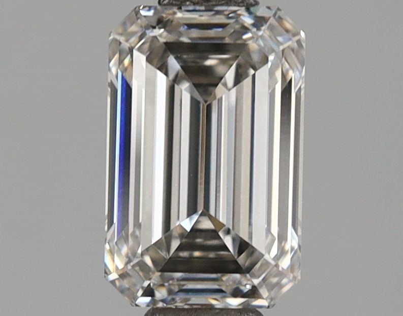 Loose Diamond - EMERALD 1.03ct Fancy Light Gray SI1: Loose Diamond - EMERALD 1.03ct Fancy Light Gray SI1 Source: This is a real non-mined Diamond that has been grown in a lab Shape: EMERALD Carats: 1.03 Color: Fancy Light Gray Certification: NONE Video: