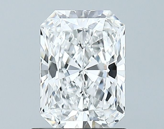 Loose Diamond - RADIANT 1.06ct E VVS1: Loose Diamond - RADIANT 1.06ct E VVS1 Source: This is a real non-mined Diamond that has been grown in a lab Shape: RADIANT Carats: 1.06 Color: E Clarity: VVS1 Certification: GIA Video: