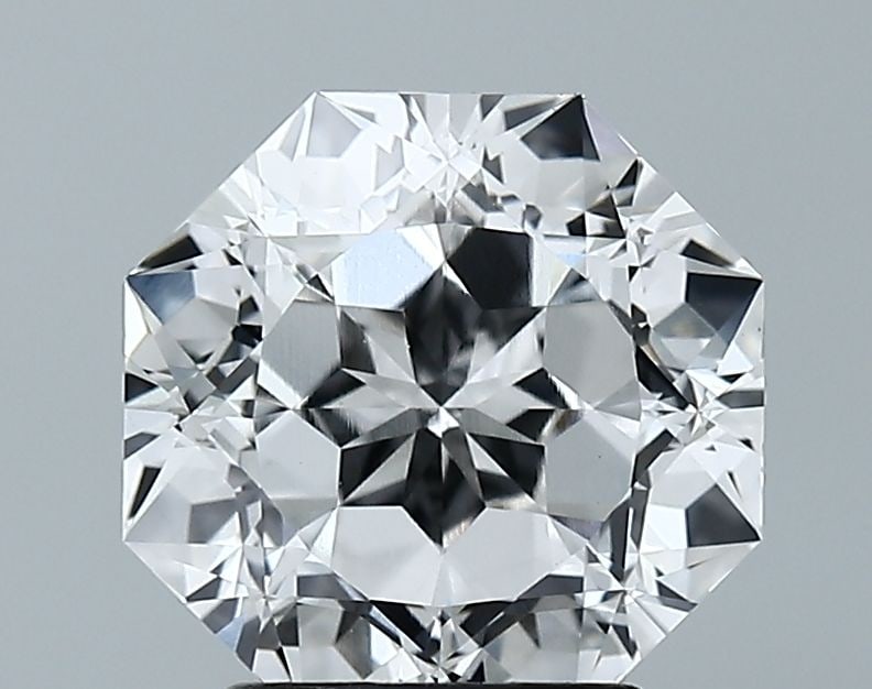 Loose Diamond - OCTAGONAL 2.84ct E VS1: Loose Diamond - OCTAGONAL 2.84ct E VS1 Source: This is a real non-mined Diamond that has been grown in a lab Shape: OCTAGONAL Carats: 2.84 Color: E Clarity: VS1 Certification: GIA Video: