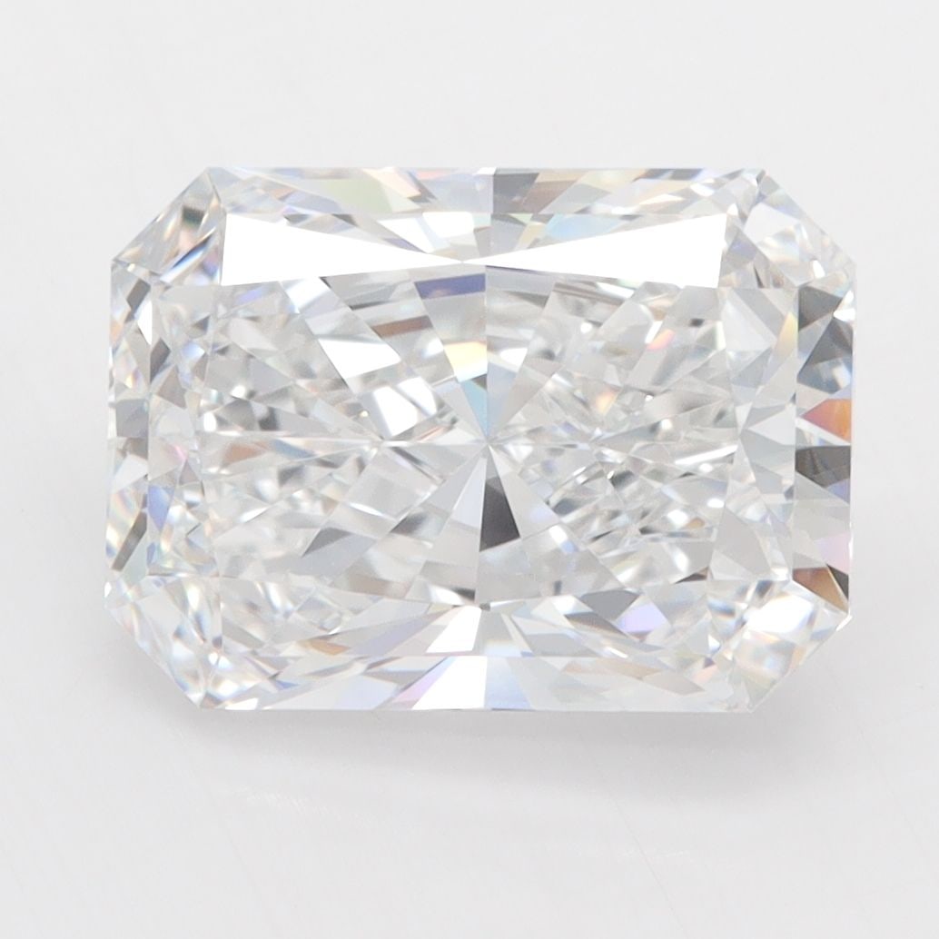 Loose Diamond - RADIANT 4.33ct E VVS1: Loose Diamond - RADIANT 4.33ct E VVS1 Source: This is a real non-mined Diamond that has been grown in a lab Shape: RADIANT Carats: 4.33 Color: E Clarity: VVS1 Certification: GIA Video: