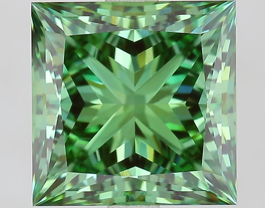 Loose Diamond - PRINCESS 3.39ct Fancy Vivid Green VS1: Loose Diamond - PRINCESS 3.39ct Fancy Vivid Green VS1 Source: This is a real non-mined Diamond that has been grown in a lab Shape: PRINCESS Carats: 3.39 Color: Fancy Vivid Green Certification: IGI Vid