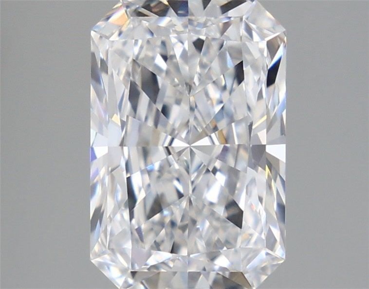 Loose Diamond - RADIANT 3.56ct D VVS2: Loose Diamond - RADIANT 3.56ct D VVS2 Source: This is a real non-mined Diamond that has been grown in a lab Shape: RADIANT Carats: 3.56 Color: D Clarity: VVS2 Certification: IGI Video: