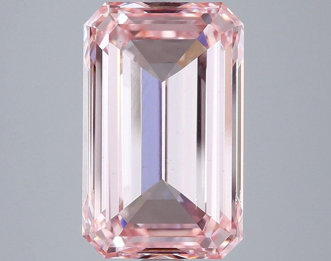 Loose Diamond - EMERALD 6.02ct Fancy Intense Pink VS2: Loose Diamond - EMERALD 6.02ct Fancy Intense Pink VS2 Source: This is a real non-mined Diamond that has been grown in a lab Shape: EMERALD Carats: 6.02 Color: Fancy Intense Pink Certification: IGI Vid